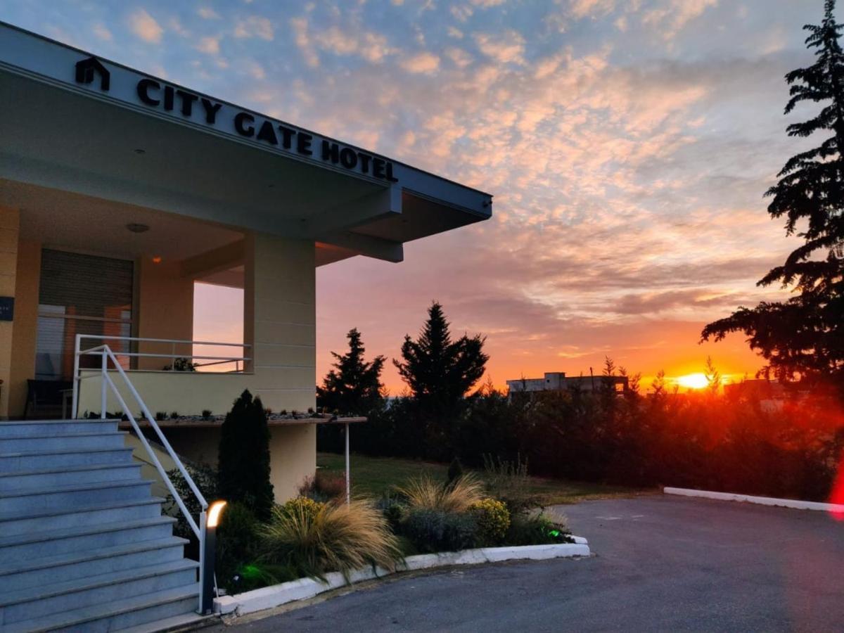 City Gate Hotel Airport Tesalonika Bagian luar foto