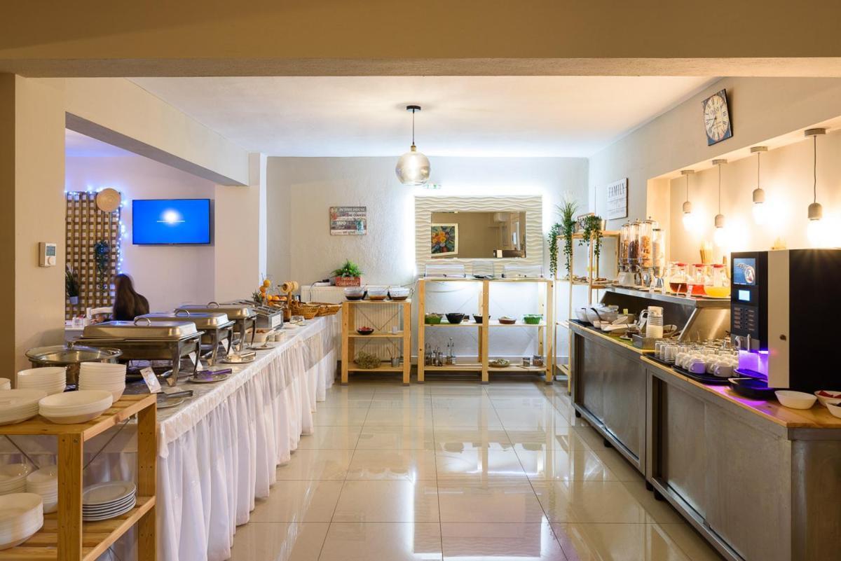 City Gate Hotel Airport Tesalonika Bagian luar foto
